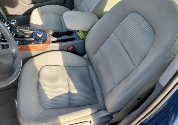 Audi A4 cena 42000 przebieg: 175000, rok produkcji 2011 z Kwidzyn małe 407